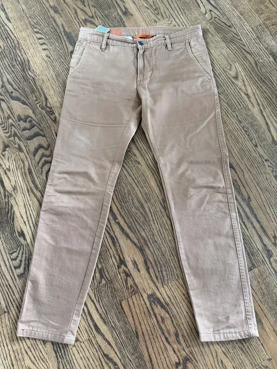 Dockers Men’s Slim Tan Chino Pants - Picture 2 of 6